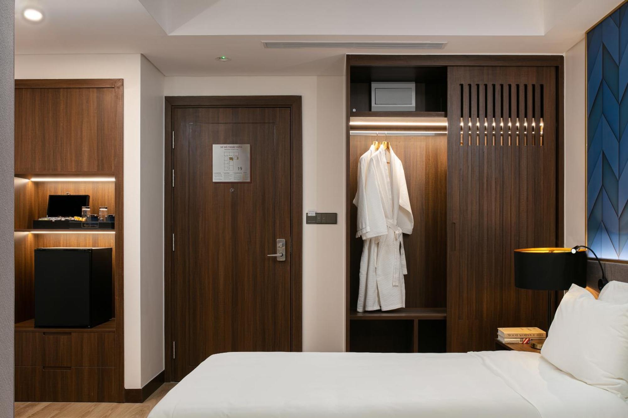 Moevenpick Living West Hanoi Room photo